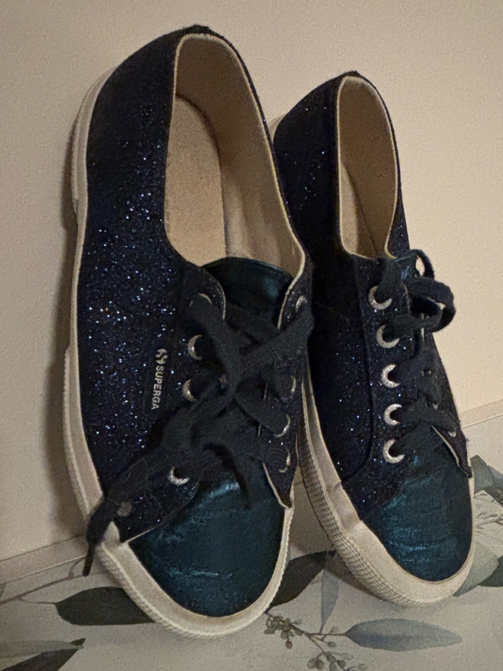 🔥 $8 Sale Superga Navy Exotic Looking and Glitter Low-Top Sneakers Size 6.5